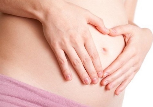 Mang thai ngoài tử cung: Nguyên nhân, dấu hiệu và cách điều trị