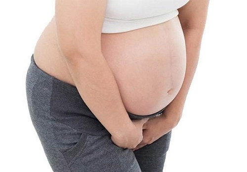 Mọc mụn cóc, herpes sinh dục ở vùng kín khi mang thai, cảnh bảo từ chuyên gia