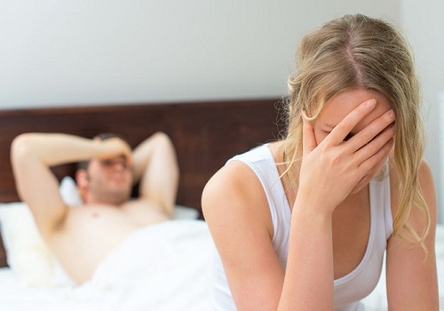 Tại sao bị nổi mụn rộp sinh dục? Cách phòng ngừa hiệu quả